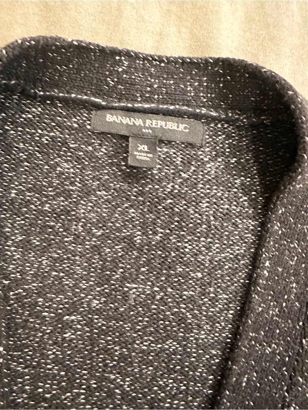 Banana Republic classic neck